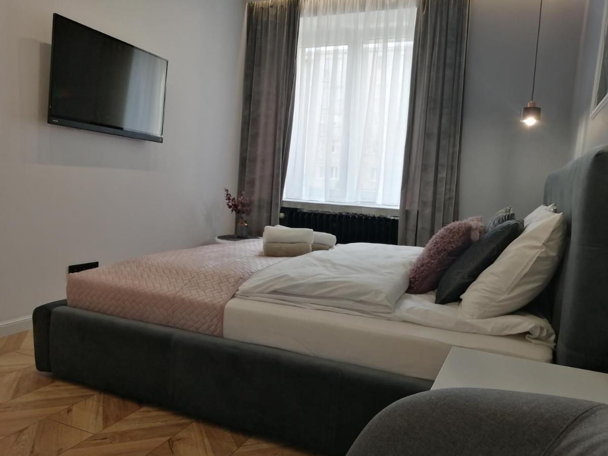 Apartament Lucy - Scisle Centrum Czestochowy Çestohova Dış mekan fotoğraf