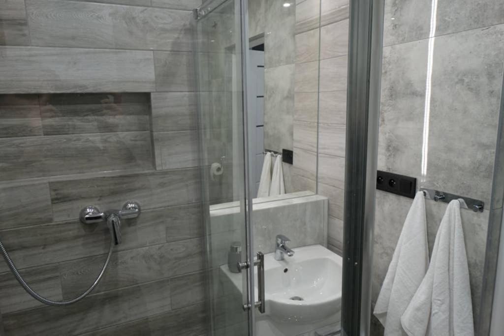 Apartament Lucy - Scisle Centrum Czestochowy Çestohova Dış mekan fotoğraf